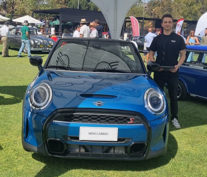 MINI BRILLA EN ANGLO CARS 2023.