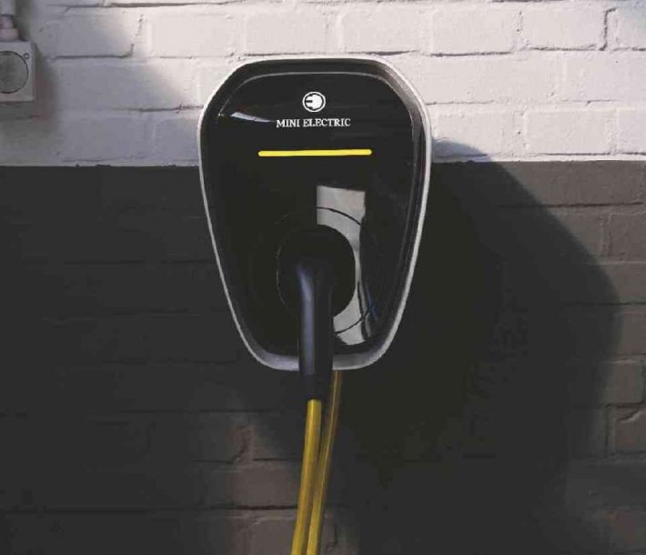 ARRIENDA UN MINI Y SÚBETE A LA ELECTROMOVILIDAD