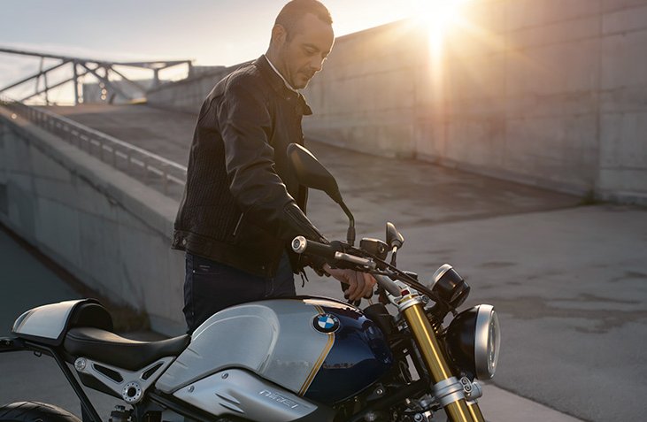 DESCUBRE LAS VENTAJAS DE FINANCIAR TU MOTO BMW MOTORRAD A TRAVÉS DE FINANCIAL SERVICES