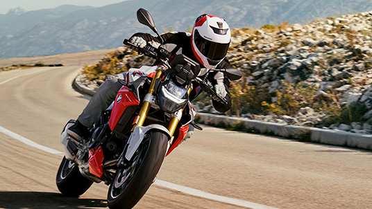 BMW F 900 R