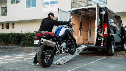 PICK UP & DELIVERY