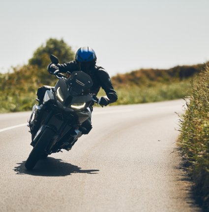 LA BMW M 1000 XR NACIDA PARA LIDERAR