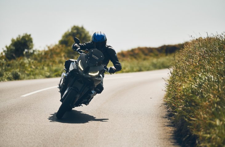 LA BMW M 1000 XR NACIDA PARA LIDERAR
