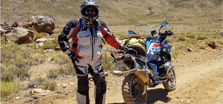 LOS BRUJOS & ANTAKARI