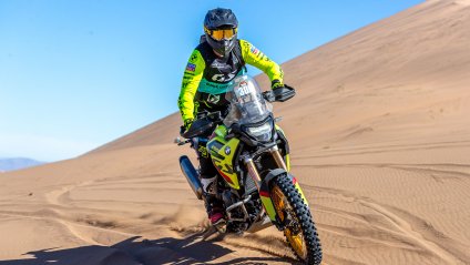 F 900 GS Se corona campeona del desafío del desierto 2024