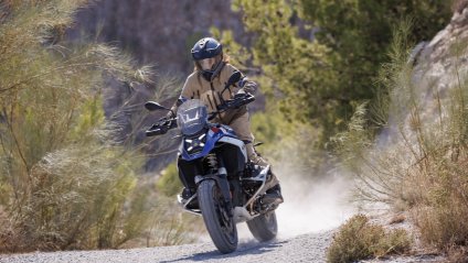 Cuesta Lo Prado con BMW Motorrad en apoyo a Fundación Nuestros Hijos