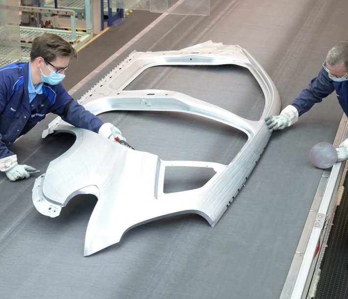 BMW Group usa materiales con bajo contenido de carbono